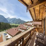 Chalet Family Escape In The Alps *