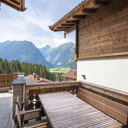 Family Escape In The Alps * Neukirchen am Großvenediger