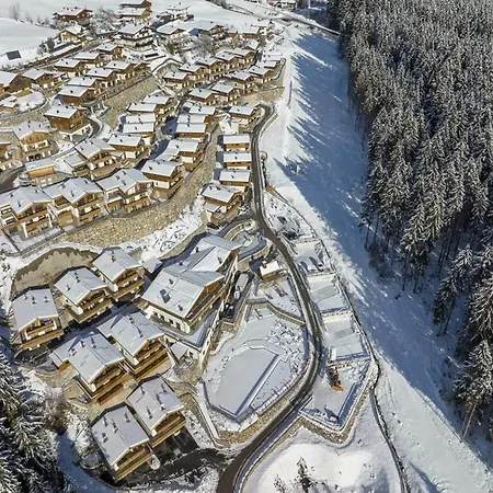 Family Escape In The Alps *