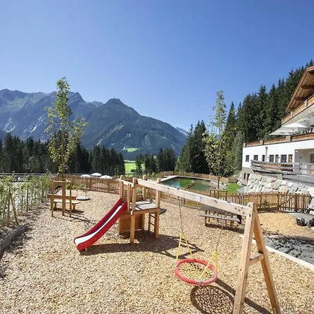 Domek alpejski Family Escape In The Alps Neukirchen am Großvenediger