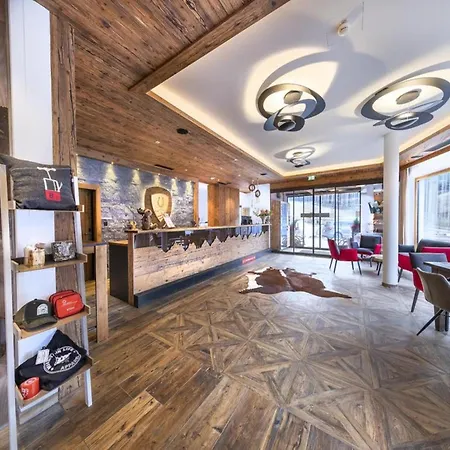 Family Escape In The Alps Neukirchen am Großvenediger